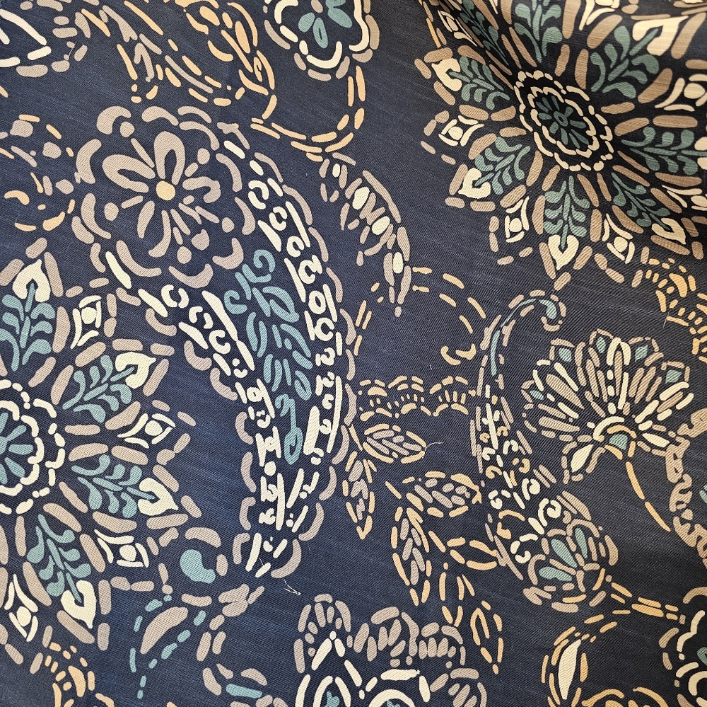 2 Pairs Floral/ Paisley Print Drapes With Matching Tiebacks 108"x40" - Picture 3 of 6